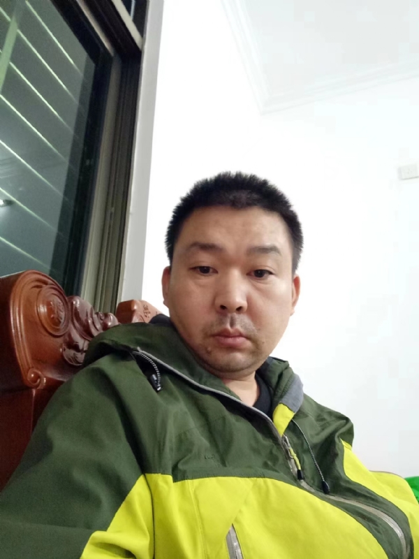 阿汤的第一张照片--汕头相亲服务中心