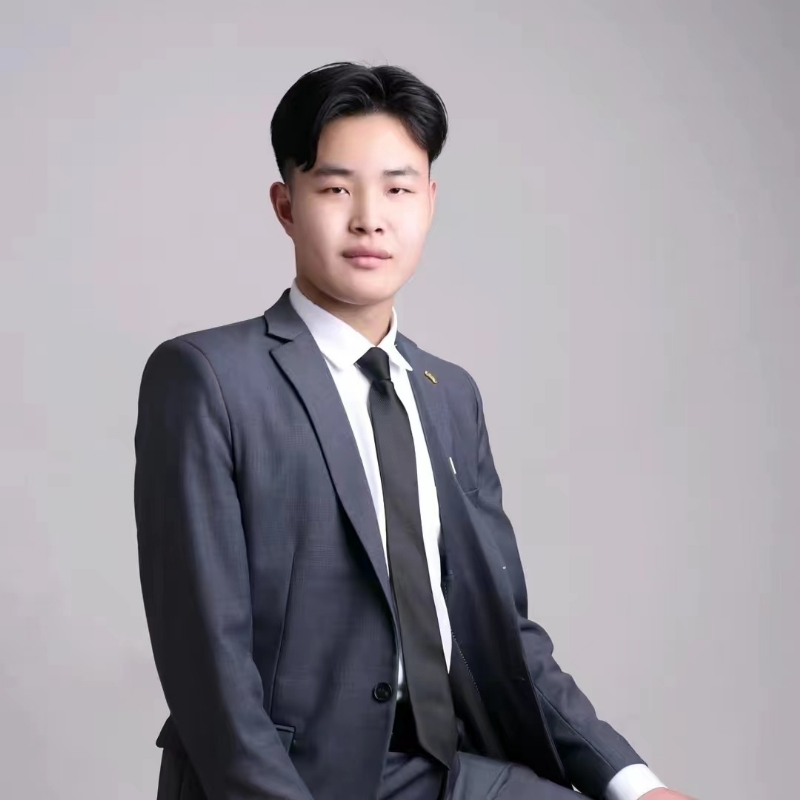 孤独的狼的第一张照片--汕头相亲服务中心