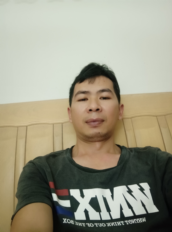 小伙子的第四张照片--汕头相亲服务中心