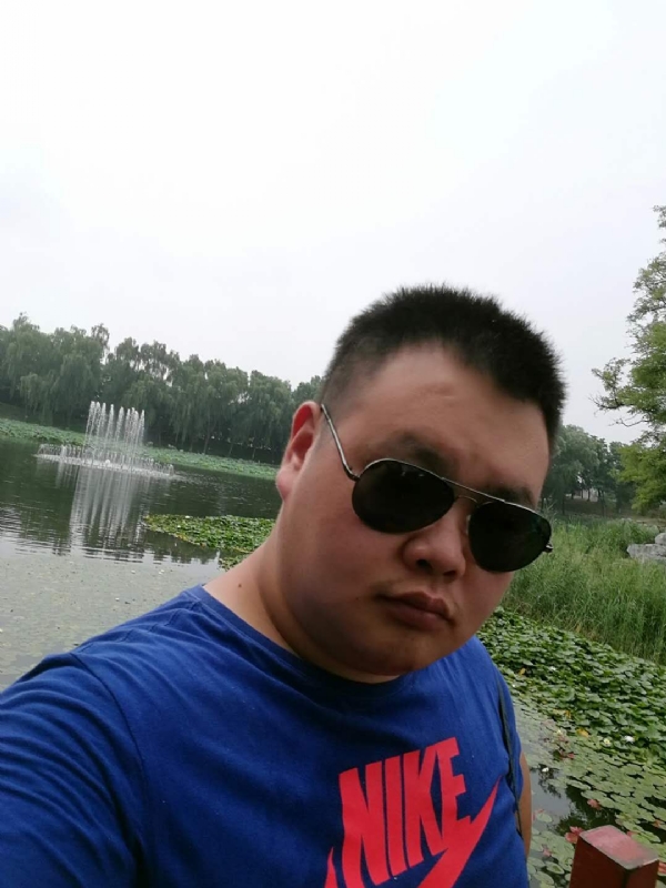 石头的第一张照片--汕头相亲服务中心