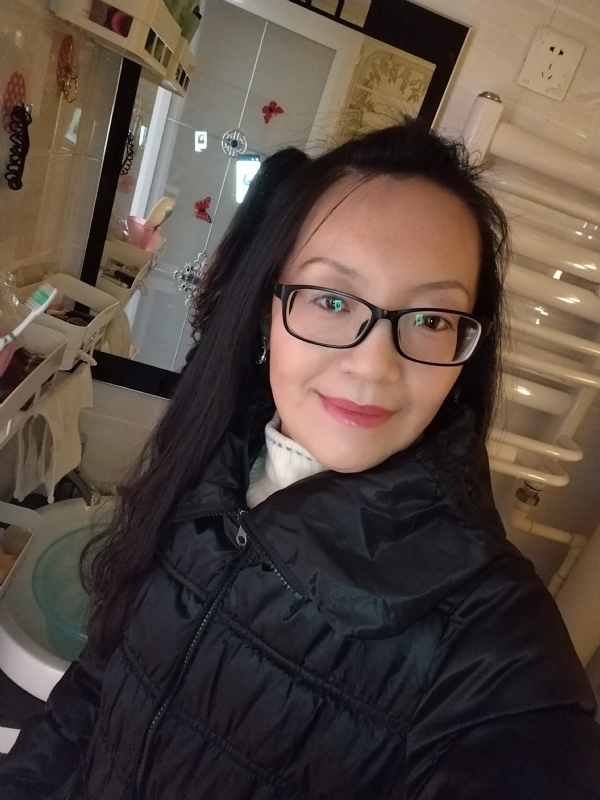 颜的第一张照片--汕头相亲服务中心