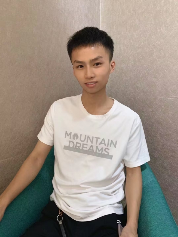 吥離吥棄的第一张照片--汕头相亲服务中心