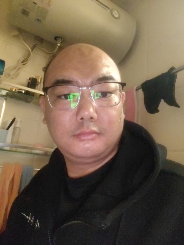 小胖子的第一张照片--汕头相亲服务中心