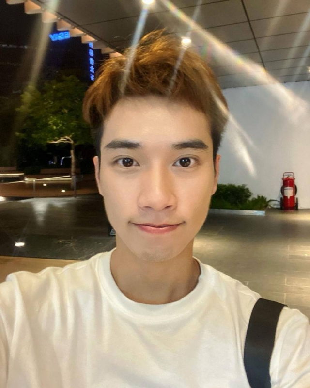 油菜花的第一张照片--汕头相亲服务中心