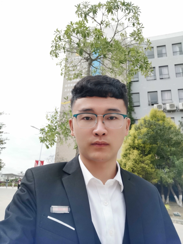 毓文的第三张照片--汕头相亲服务中心