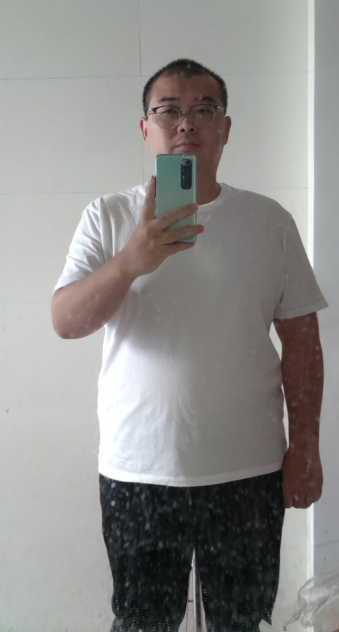 佛系胖子的第一张照片--汕头相亲服务中心