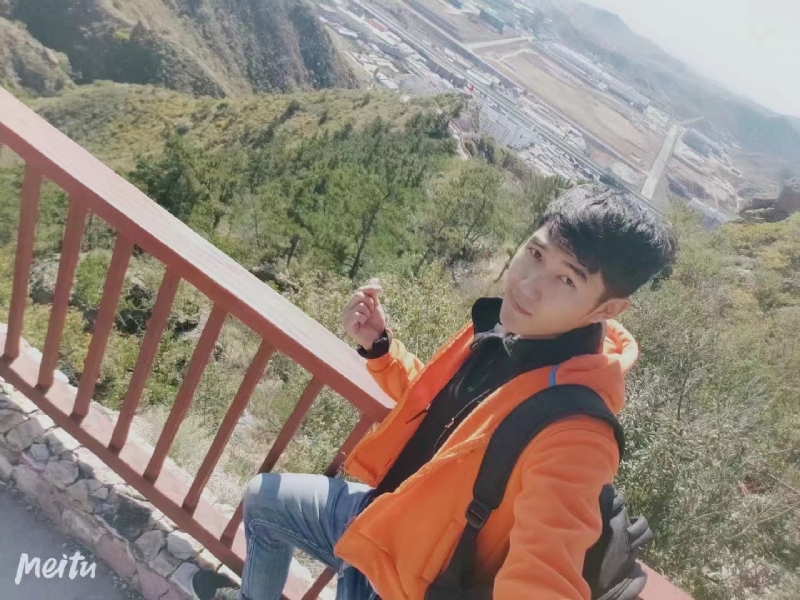 小啊鹏的第一张照片--汕头相亲服务中心