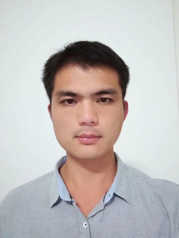 秋天的童话的第二张照片--汕头相亲服务中心