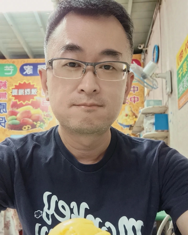 感感的第一张照片--汕头相亲服务中心