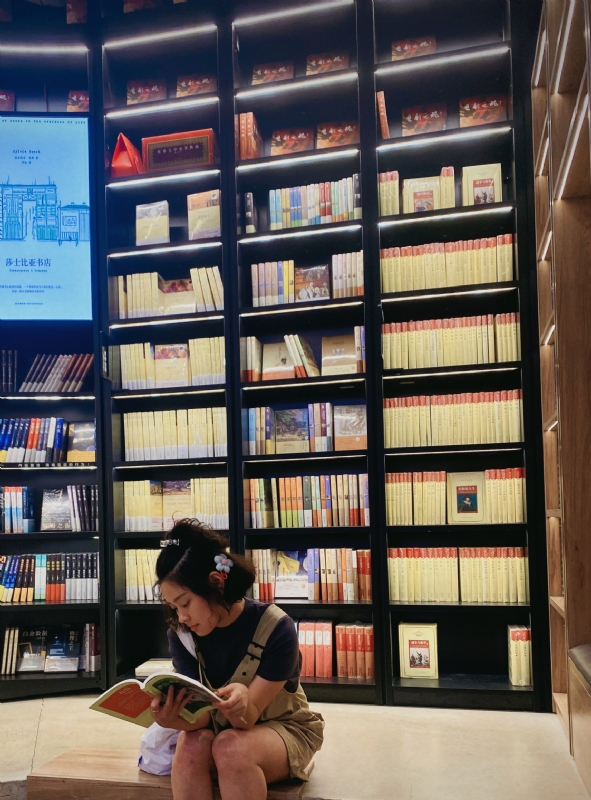 佳妹的第一张照片--汕头相亲服务中心