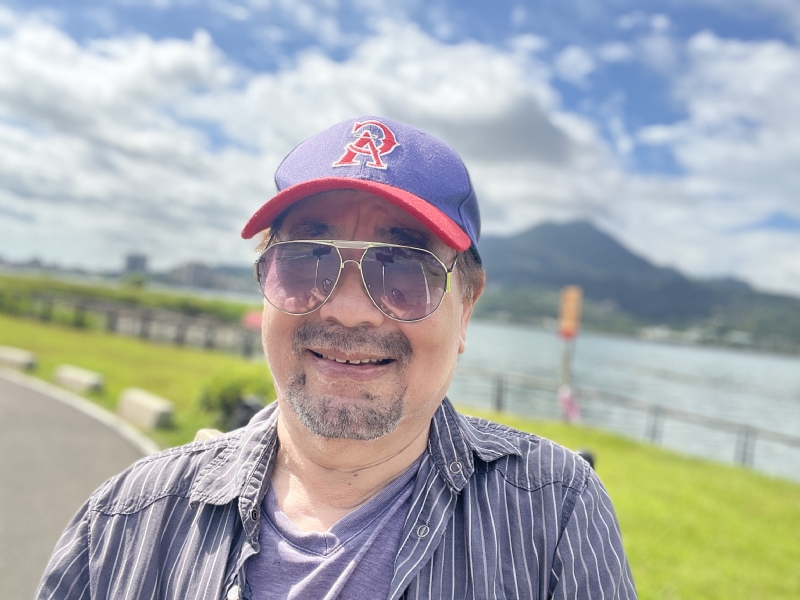 一起走路的夥伴的第一张照片--汕头相亲服务中心