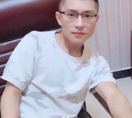 辉辉辉的第一张照片--汕头相亲服务中心