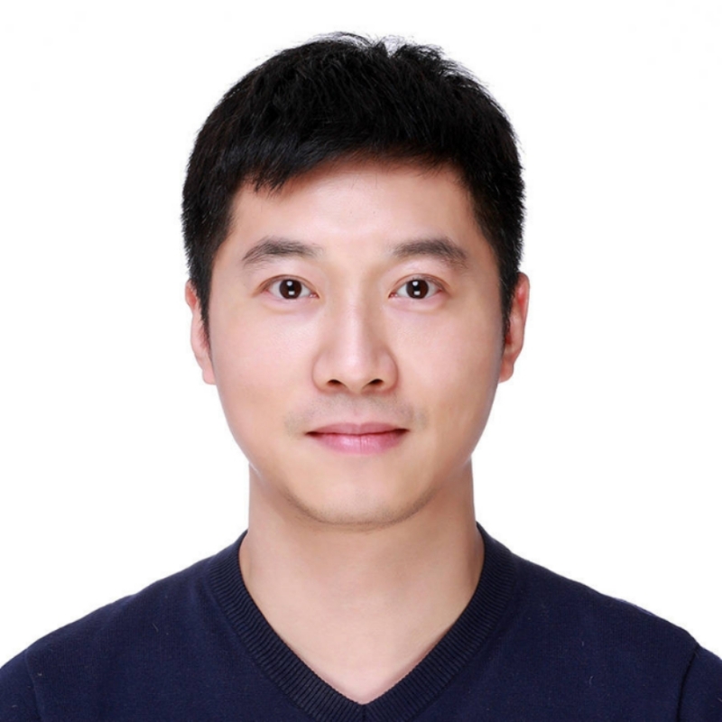 大手牵小手的第一张照片--汕头相亲服务中心