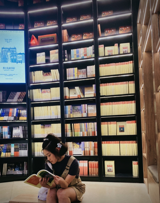 嘉佳的第一张照片--汕头相亲服务中心