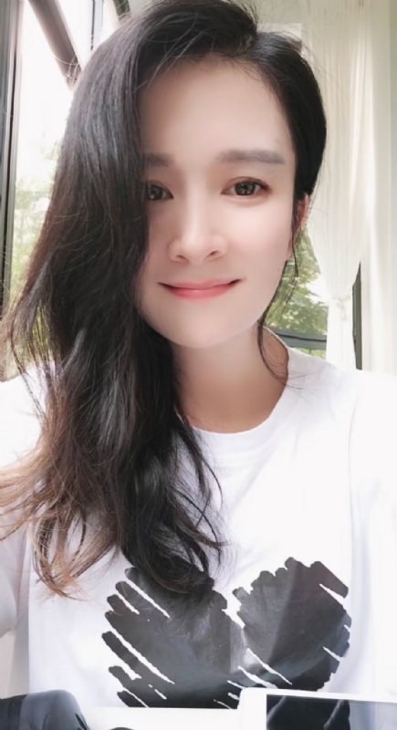 晨曦的第一张照片--汕头相亲服务中心