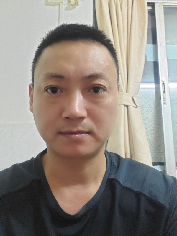 你若不离我定不弃的第二张照片--汕头相亲服务中心