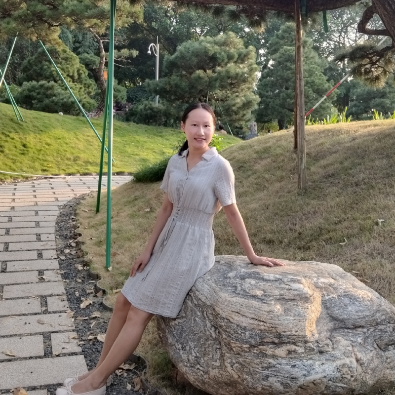 欣欣向荣的第一张照片--汕头相亲服务中心