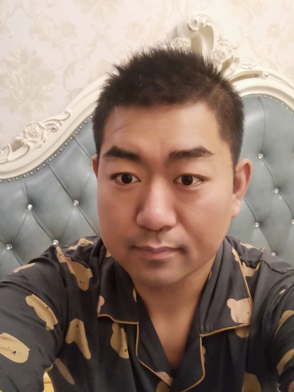 曾经的第一张照片--汕头相亲服务中心