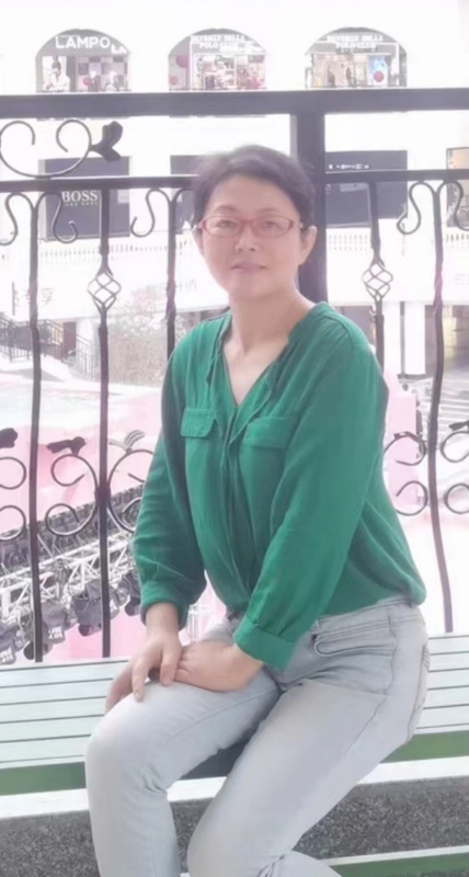 丽华的第一张照片--汕头相亲服务中心