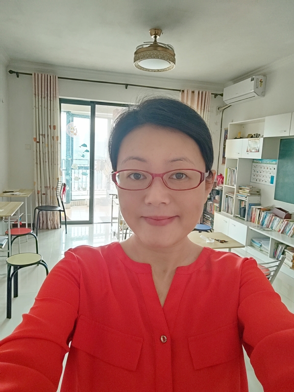 丽华的第二张照片--汕头相亲服务中心