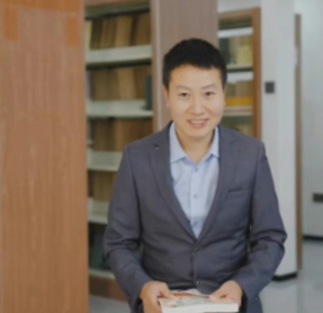 罗梓焜的第二张照片--汕头相亲服务中心