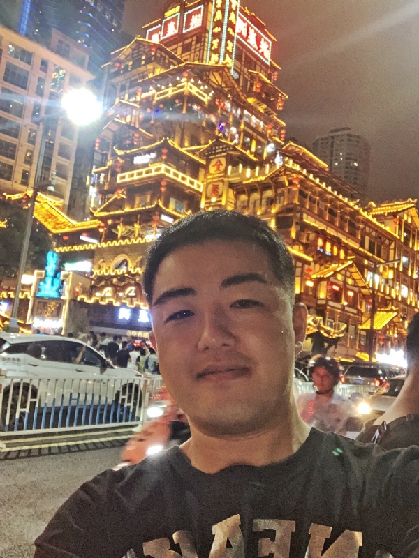 钢铁侠的第一张照片--汕头相亲服务中心