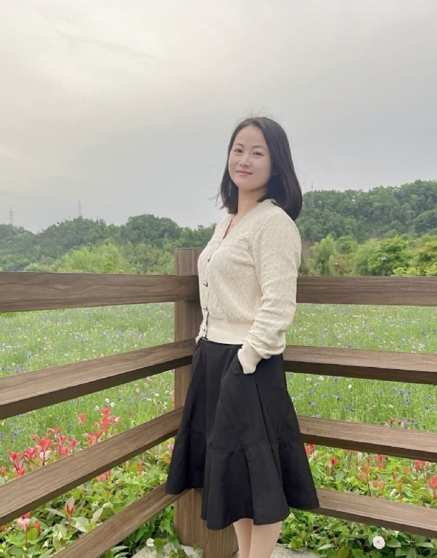 琴儿的第一张照片--汕头相亲服务中心