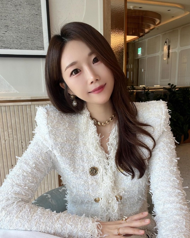 惠然的第一张照片--汕头相亲服务中心