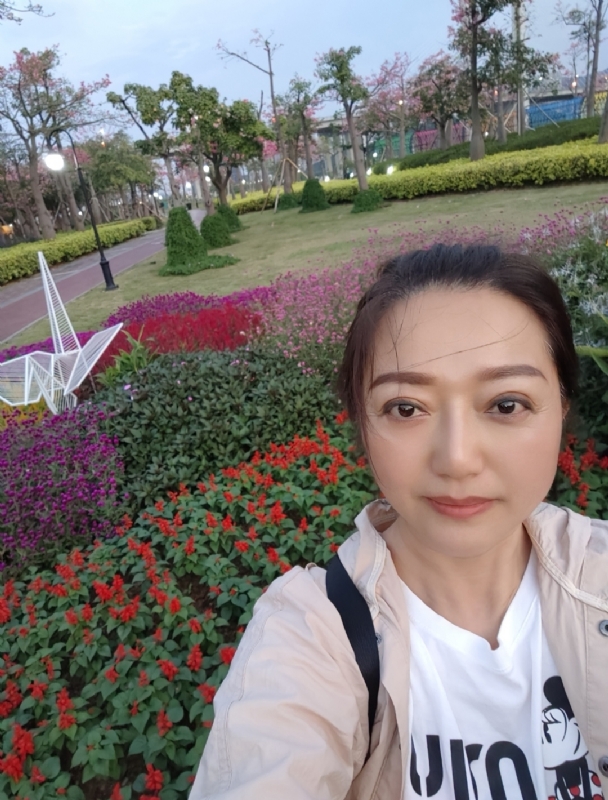 m云朵的第一张照片--汕头相亲服务中心