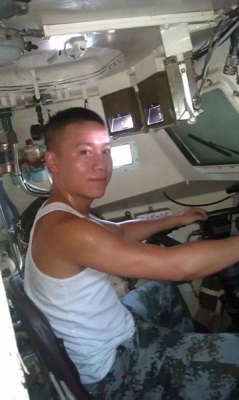 哥哥的第一张照片--汕头相亲服务中心