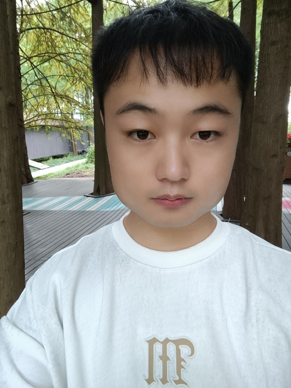 故人似的第一张照片--汕头相亲服务中心