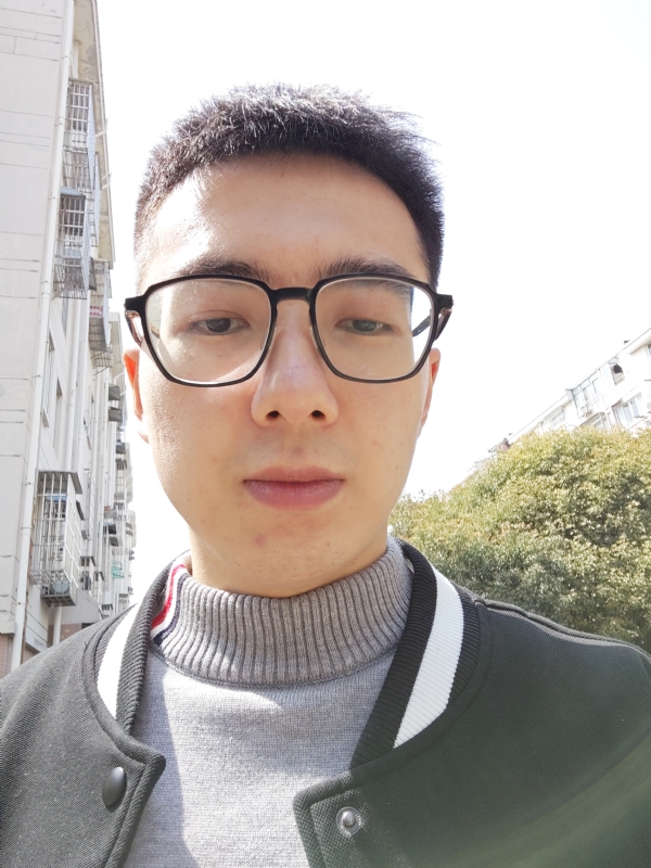 七彩皮皮虾的第一张照片--汕头相亲服务中心