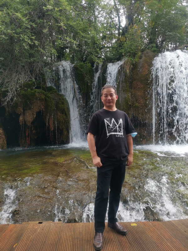 任君君的第一张照片--汕头相亲服务中心