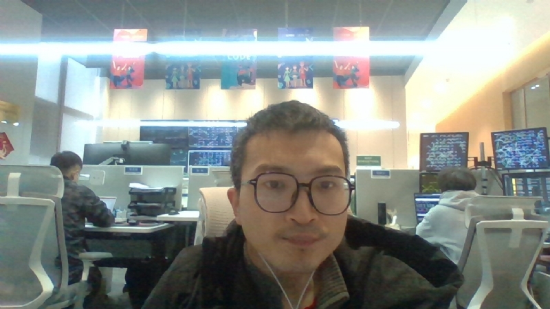 飞翔的蜻蜓的第一张照片--汕头相亲服务中心