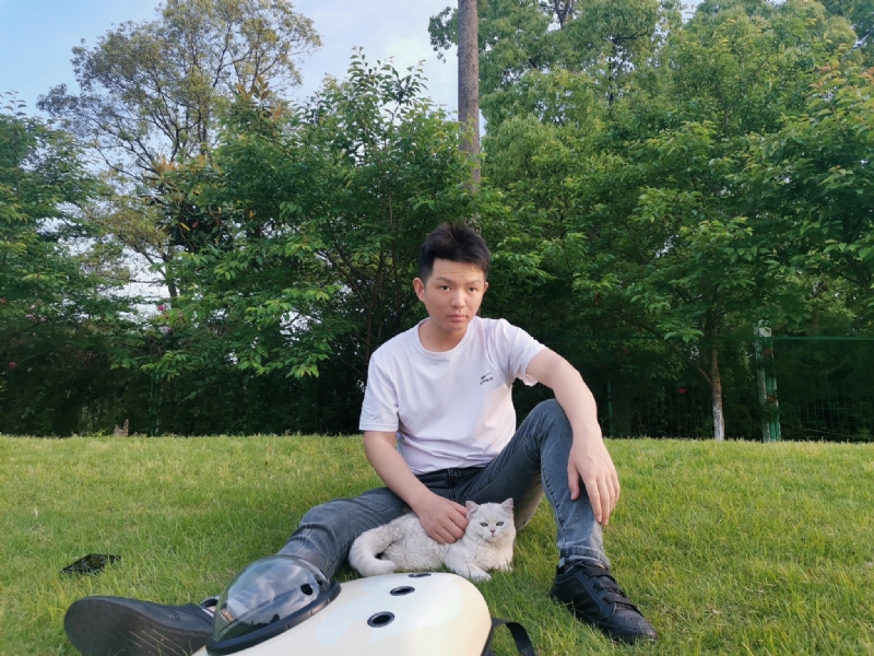 云季的第一张照片--汕头相亲服务中心