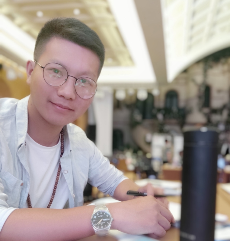 黄先生的第一张照片--汕头相亲服务中心