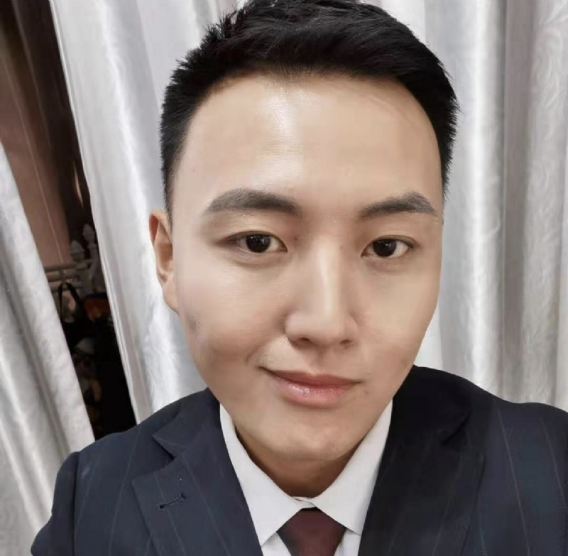 英俊潇洒的第二张照片--汕头相亲服务中心