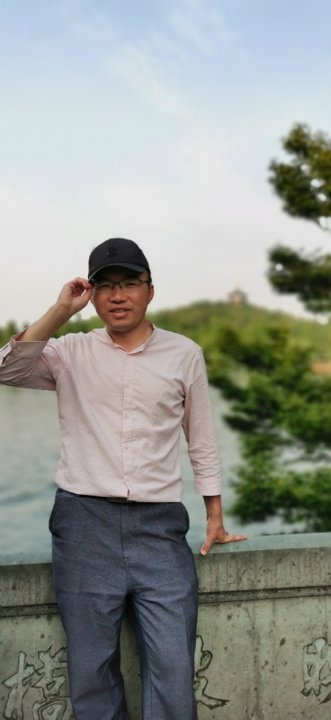 大叔有点忙的第三张照片--汕头相亲服务中心