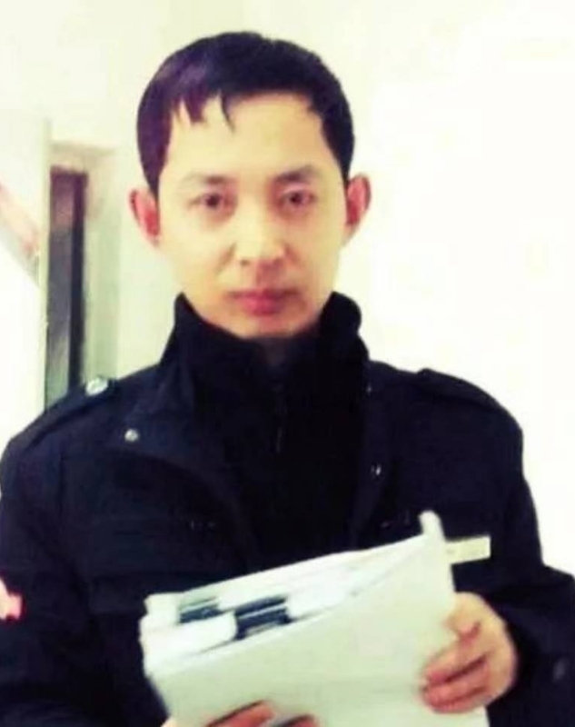 风雨中有你的第一张照片--汕头相亲服务中心