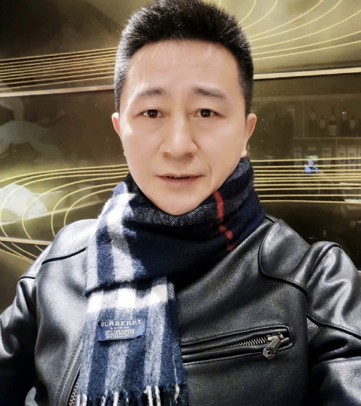 情到深处的第一张照片--汕头相亲服务中心