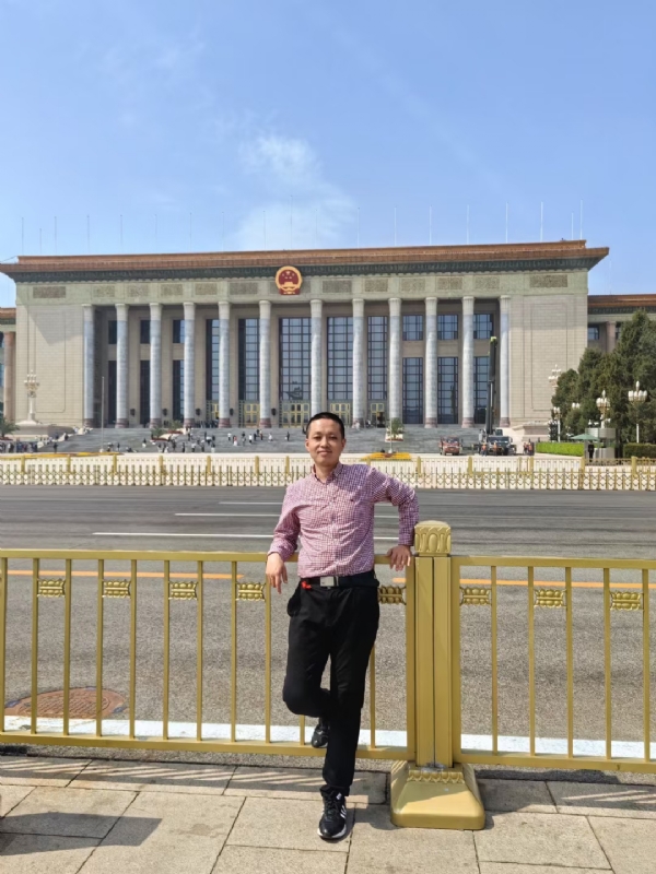 匆匆那年的第三张照片--汕头相亲服务中心