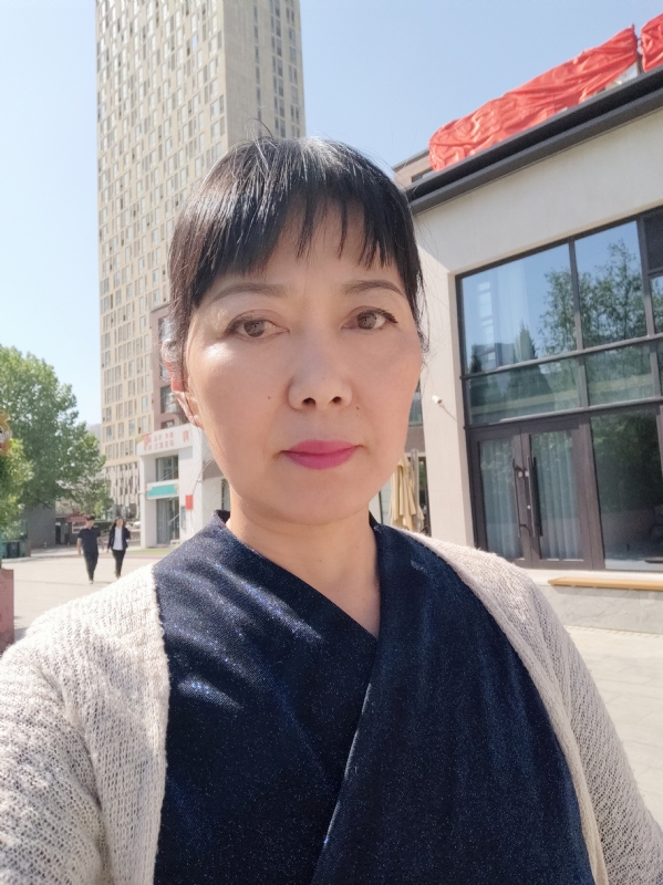 天山雪莲的第一张照片--汕头相亲服务中心