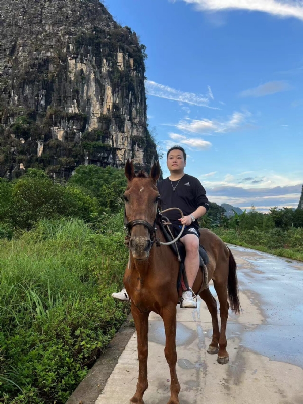 千度D雄的第六张照片--汕头相亲服务中心