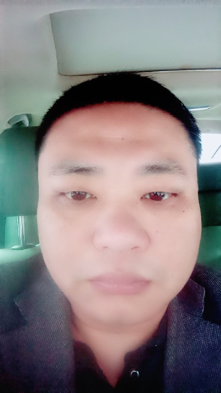 向日葵的第一张照片--汕头相亲服务中心