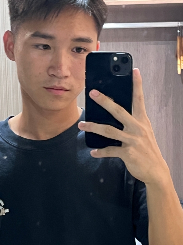 画家的第二张照片--汕头相亲服务中心