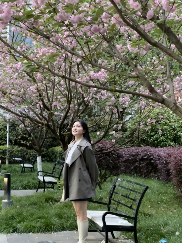 方方方的第二张照片--汕头相亲服务中心