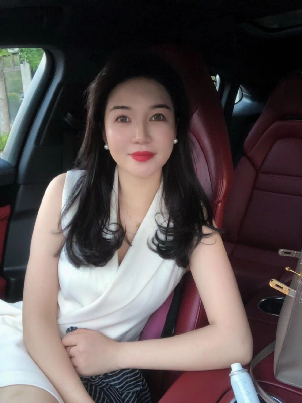 小雨的第一张照片--汕头相亲服务中心