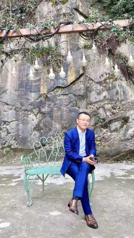 dikson的第一张照片--汕头相亲服务中心