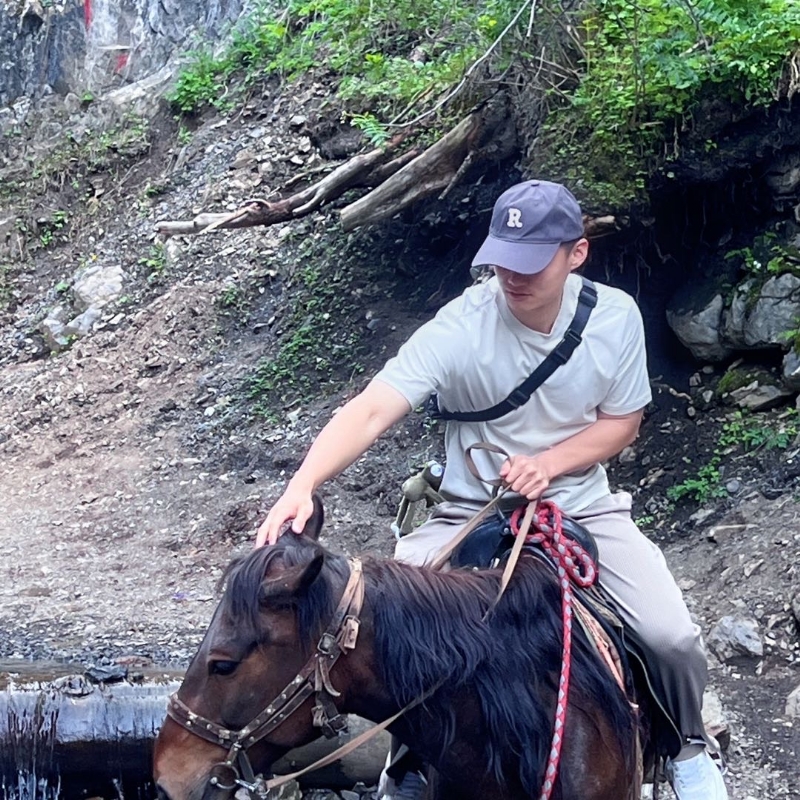 蓦然回首的第二张照片--汕头相亲服务中心