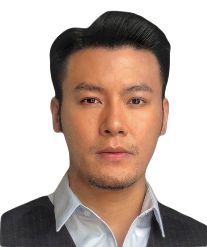 怀揣梦想的第一张照片--汕头相亲服务中心